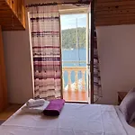 Sponga Polače